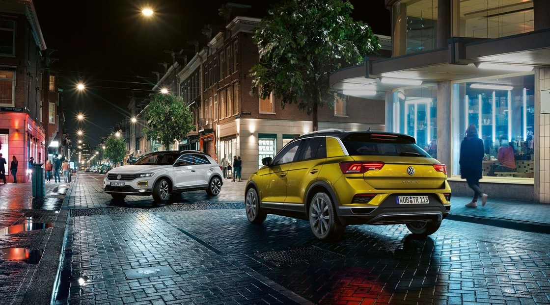 tc0010-t-roc-meet-stage.jpg